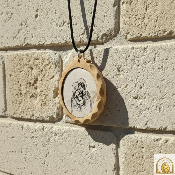 Holy Family - Olive Wood Necklace - Image 3