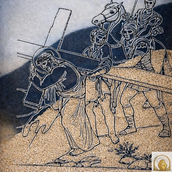 Jesus holding cross - Holy Land Sand Art Frame - Image 2